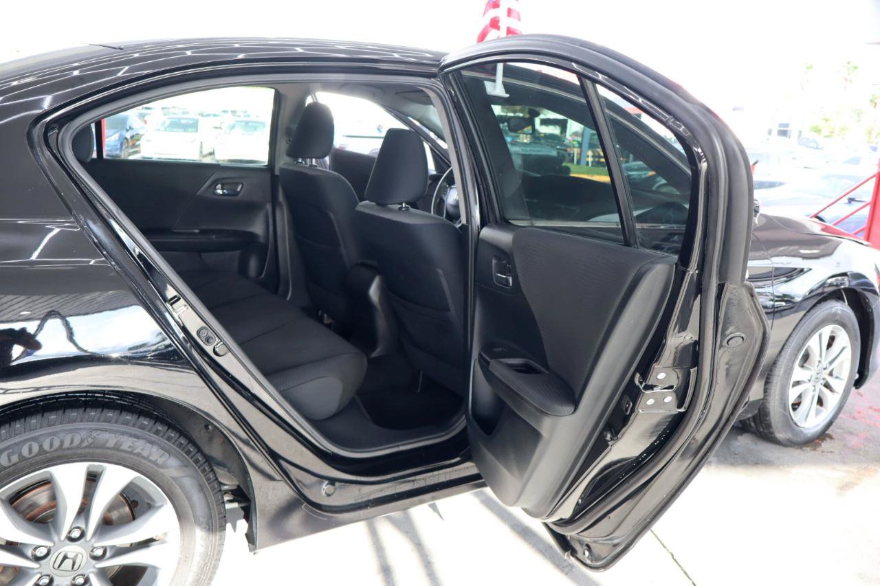 Used 2015 Honda Accord LX image 34