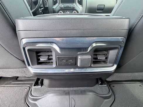 Used 2022 GMC Sierra 1500 AT4 w/ AT4 Preferred Package AWD/4WD image 30