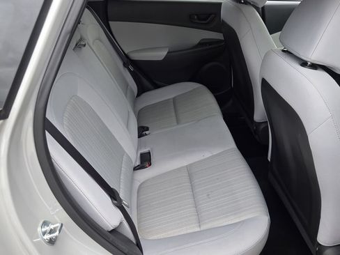 Used 2023 Hyundai Kona SEL FWD image 15