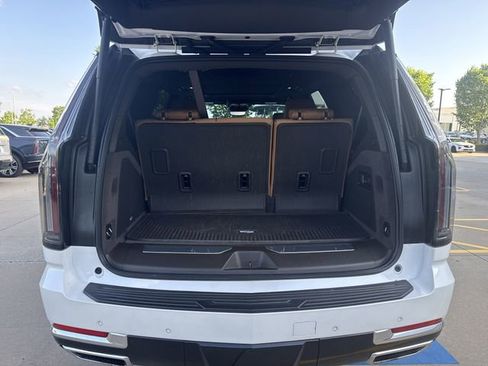Certified 2025 Cadillac Escalade Premium Luxury w/ Touring Package AWD/4WD image 20