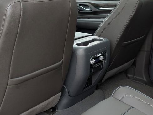 Used 2024 GMC Yukon XL Denali w/ Max Trailering Package image 28