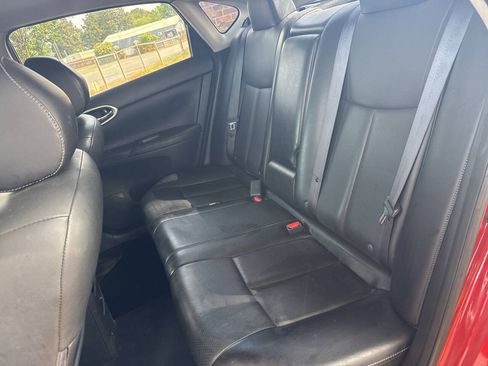 Used 2015 Nissan Sentra SL w/ SL Premium Package FWD image 11