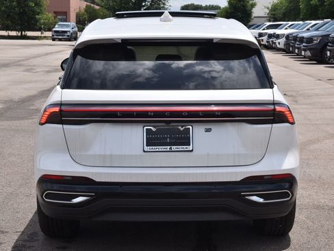New 2026 Lincoln Nautilus Premier w/ Equipment Group 102A AWD/4WD image 8