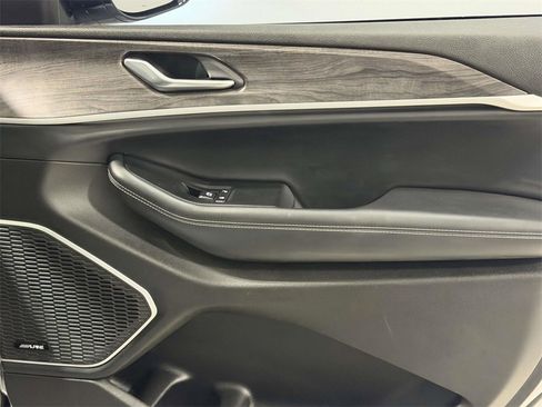 Certified 2022 Jeep Grand Cherokee L Limited image 9