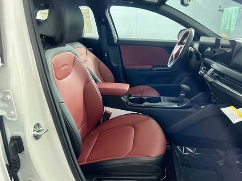 New 2026 Kia K4 GT-Line Turbo image 32