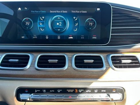 Used 2022 Mercedes-Benz GLS 450 4MATIC image 24