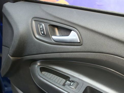 Used 2018 Ford Escape SE w/ SE SYNC Package AWD/4WD image 9