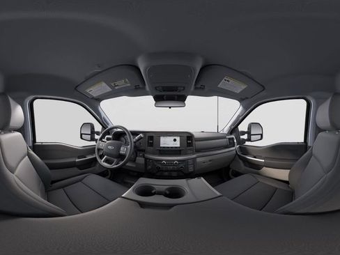 New 2025 Ford F250 XLT image 9