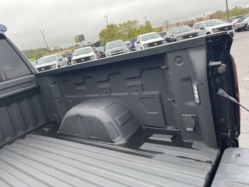 Used 2019 GMC Sierra 1500 SLT image 35