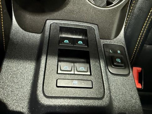 Used 2022 Ford Bronco Badlands image 39