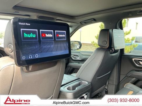 Used 2023 GMC Yukon AT4 w/ AT4 Premium Package AWD/4WD image 19
