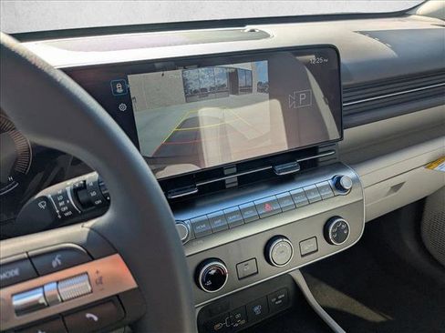 New 2026 Hyundai Kona SE image 14