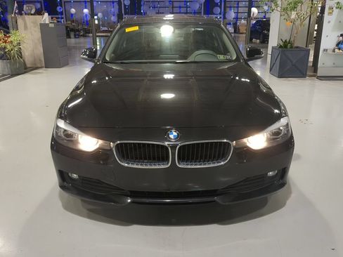 Used 2015 BMW 320i xDrive Sedan AWD/4WD image 3