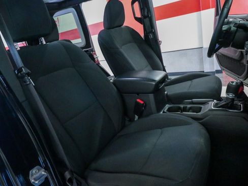 Used 2021 Jeep Wrangler Unlimited Sport S image 23