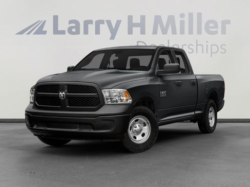 Used 2017 RAM 1500 Express w/ Express Value Package AWD/4WD image 1