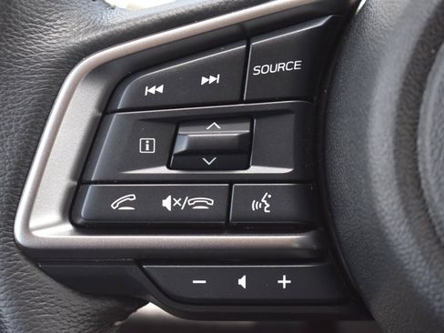 Used 2025 Subaru Ascent Premium AWD/4WD image 6