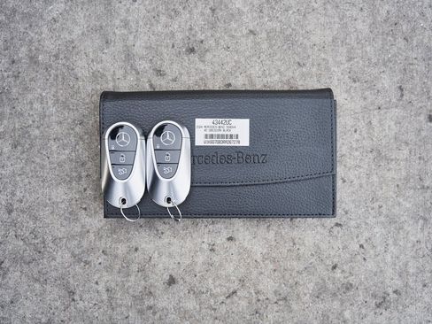 Used 2024 Mercedes-Benz S 580 4MATIC Sedan w/ AMG Line image 85