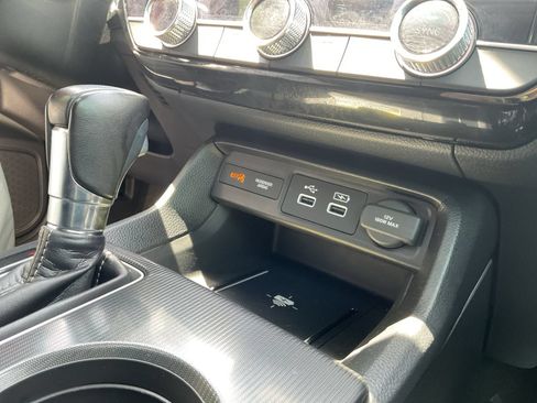Used 2024 Honda Civic Touring image 23