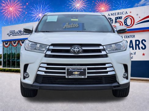 Used 2019 Toyota Highlander Limited Platinum FWD image 6