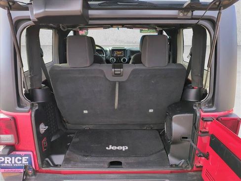 Used 2014 Jeep Wrangler Rubicon AWD/4WD image 6