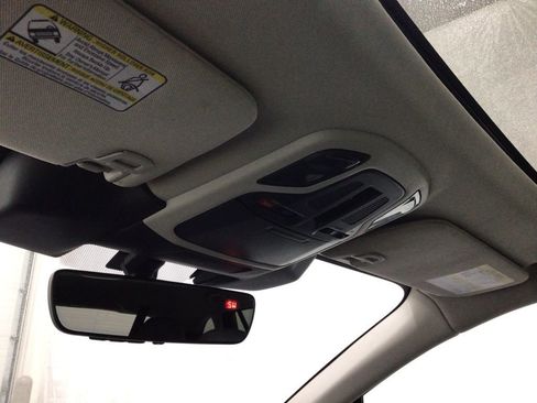 Used 2023 Subaru Outback Limited image 11