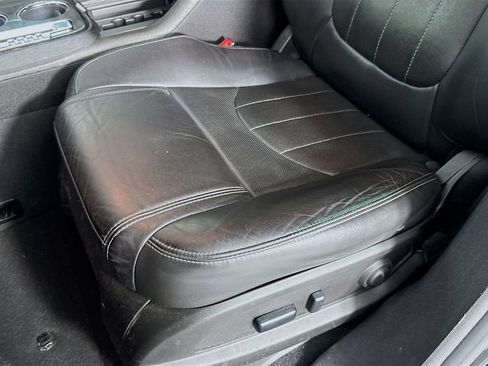 Used 2017 GMC Acadia Limited SLT image 22