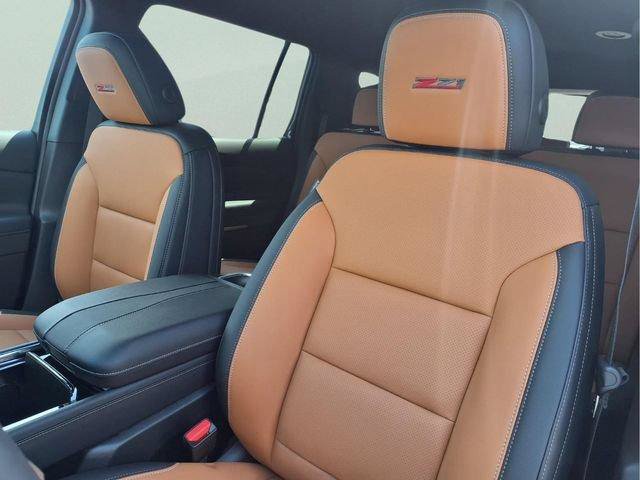 New 2027 Chevrolet Traverse Z71 w/ Enhanced Driving Package AWD/4WD image 26
