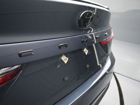 Used 2026 Toyota Camry SE image 12