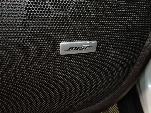 Used 2023 Chevrolet Traverse RS image 78