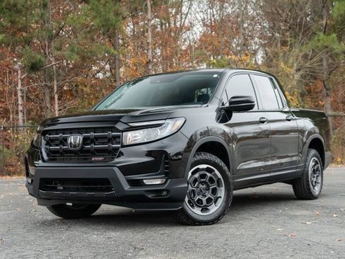 Certified 2024 Honda Ridgeline Sport+ image 3