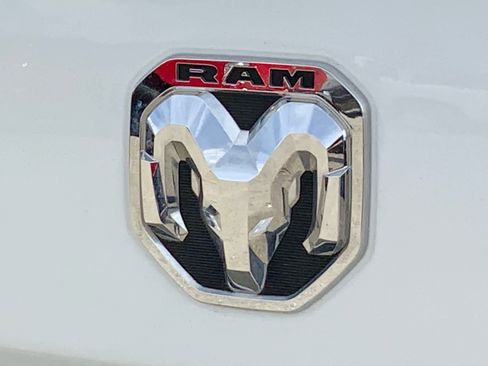 Used 2024 RAM 2500 Laramie AWD/4WD image 17