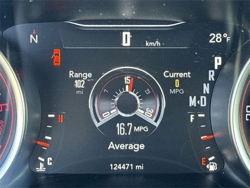 Used 2017 Dodge Challenger R/T image 15