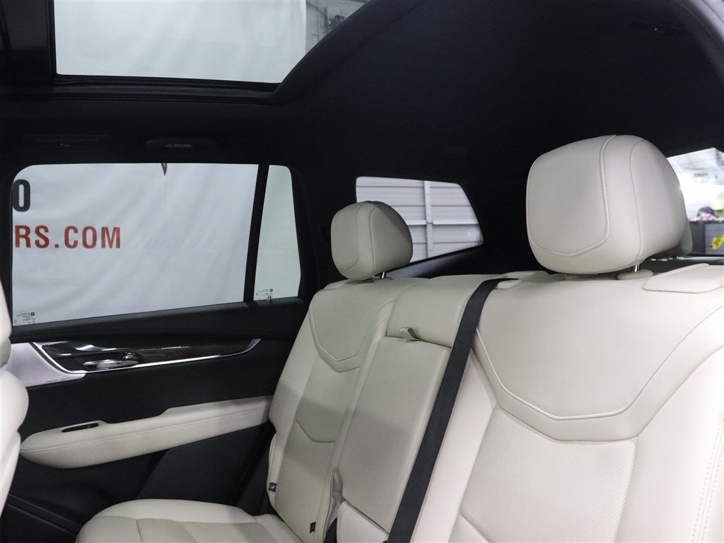Used 2021 Cadillac XT6 Sport AWD/4WD image 22