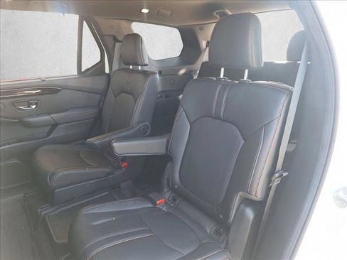 Used 2024 Honda Pilot TrailSport image 16