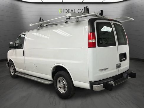Used 2019 Chevrolet Express 2500 w/ Driver Convenience Package RWD image 7