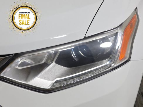 Used 2020 Chevrolet Traverse LT image 12