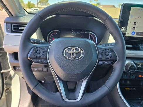 Used 2023 Toyota RAV4 XLE Premium FWD image 18