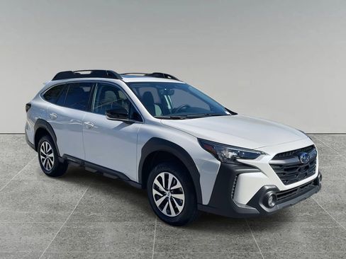 Certified 2025 Subaru Outback Premium w/ Popular Package #1A image 7