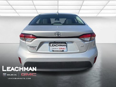 Used 2024 Toyota Corolla LE FWD image 4