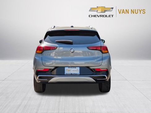 Used 2021 Buick Encore GX Essence w/ Experience Buick Package FWD image 6