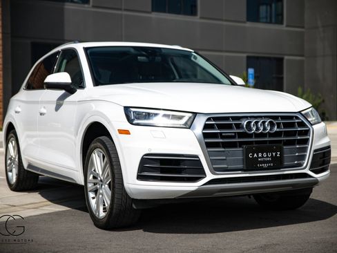 Used 2018 Audi Q5 2.0T Premium Plus w/ Premium Plus Package AWD/4WD image 19