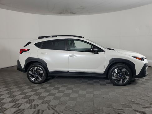 Used 2025 Subaru Crosstrek 2.5i Limited w/ Crosstrek Mirror Package AWD/4WD image 3