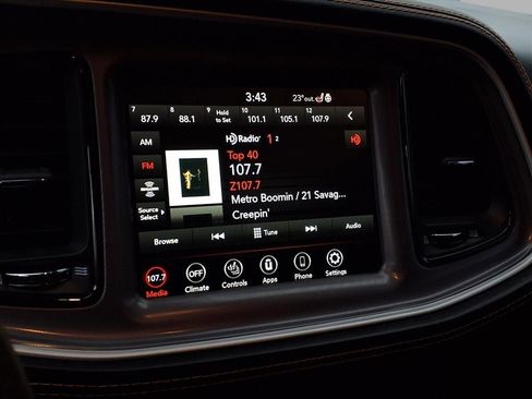 Used 2022 Dodge Challenger GT w/ Plus Package image 7