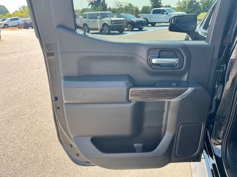Used 2022 Chevrolet Silverado 1500 RST w/ Convenience Package II AWD/4WD image 11