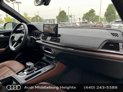 Used 2023 Audi Q5 2.0T Premium Plus w/ Premium Plus Package AWD/4WD image 19