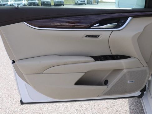 Used 2016 Cadillac XTS Luxury w/ Driver Awareness Package image 12