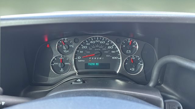 Used 2022 Chevrolet Express 2500 Extended w/ Driver Convenience Package RWD image 17