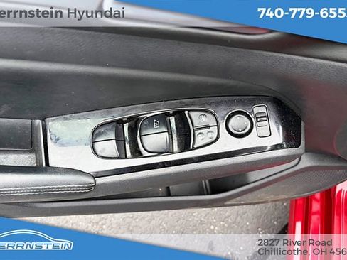 Used 2023 Nissan Altima 2.5 SV FWD image 15