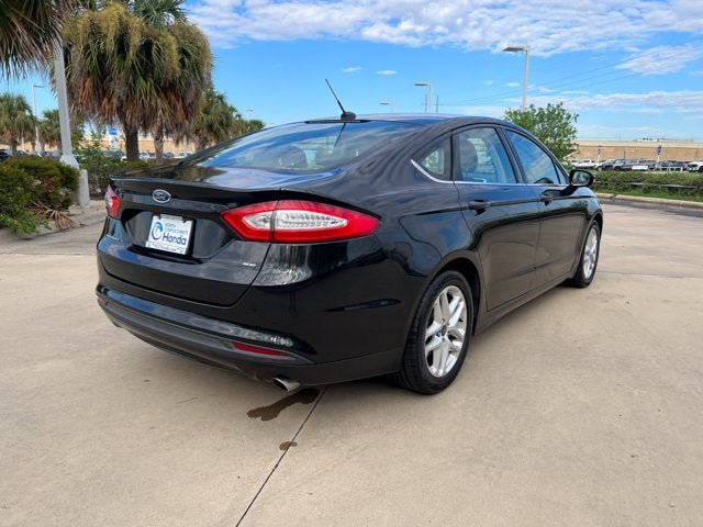 Used 2014 Ford Fusion SE FWD image 6