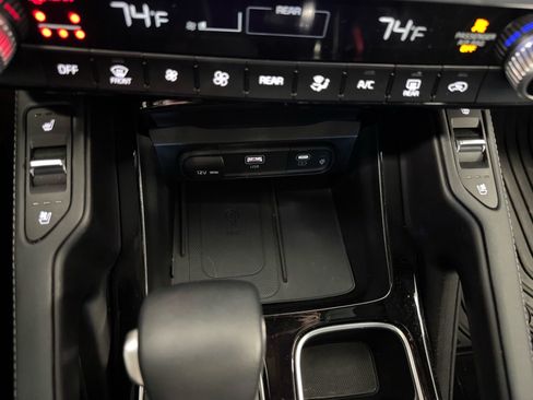 Used 2025 Kia Telluride SX Prestige X-Pro AWD/4WD image 24